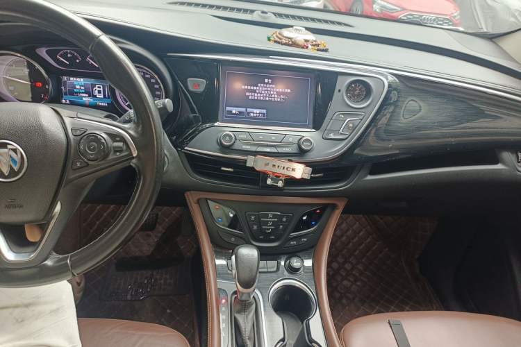 Used Buick Envision 2018 20T Two-Wheel Drive Luxury Model Audio And AC Panel