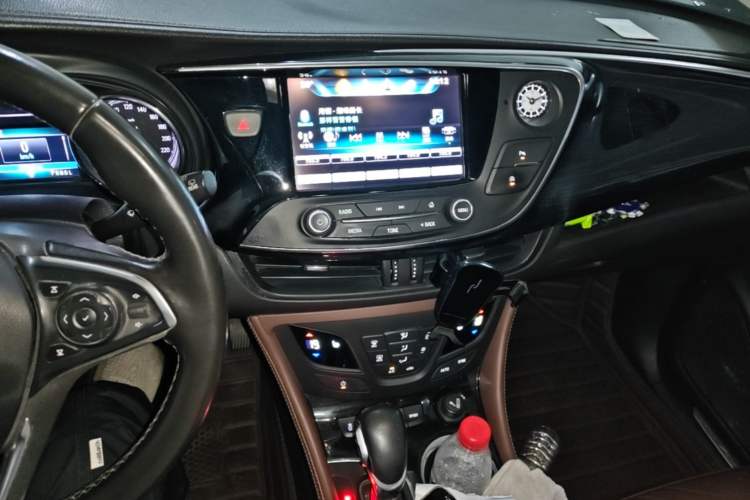 Used Buick Envision 2018 28T Four-Wheel Drive Elite Version Audio And AC Panel