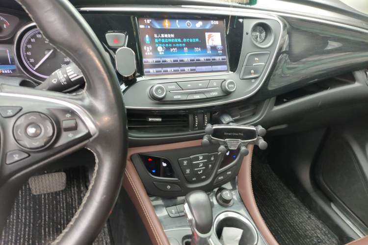 Used Buick Envision 2018 28T Four-Wheel Drive Elite Version Audio And AC Panel