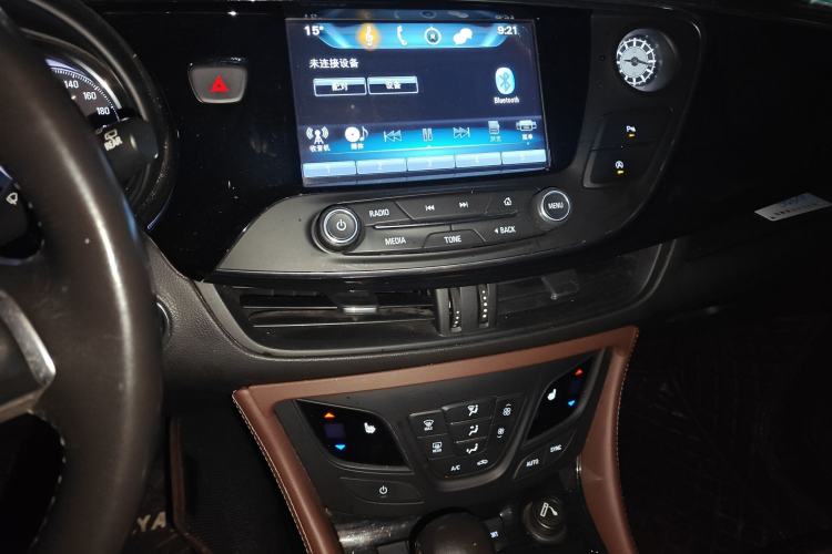 Used Buick Envision 2018 28T Four-Wheel Drive Elite Version Audio And AC Panel