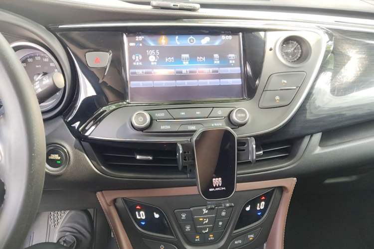 Used Buick Envision 2018 28T Four-Wheel Drive Elite Version Audio And AC Panel