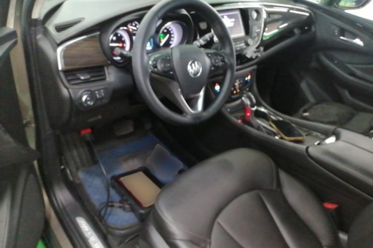 Used Buick Envision 2018 20T Two-Wheel-Drive Elite Model Center Console