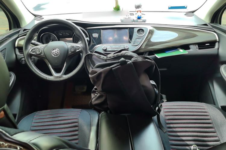 Used Buick Envision 2018 20T Two-Wheel-Drive Elite Model Center Console