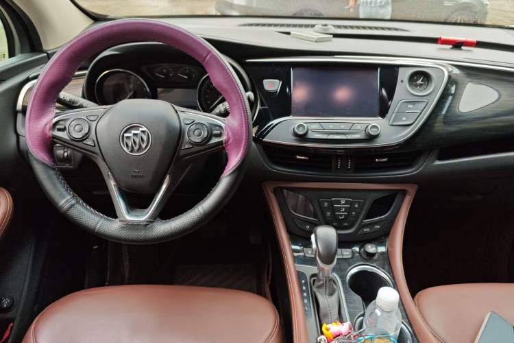 Used Buick Envision 2018 28T Four-Wheel Drive Elite Version Center Console
