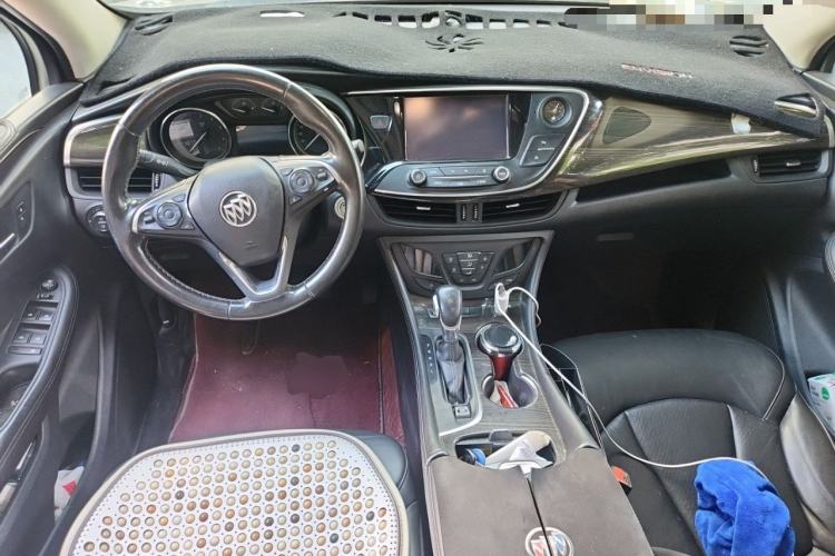 Used Buick Envision 2018 20T Two-Wheel-Drive Elite Model Center Console