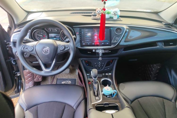 Used Buick Envision 2018 20T Two-Wheel-Drive Leading Model Center Console