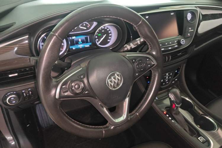 Used Buick Envision 2018 20T Two-Wheel-Drive Elite Model Center Console