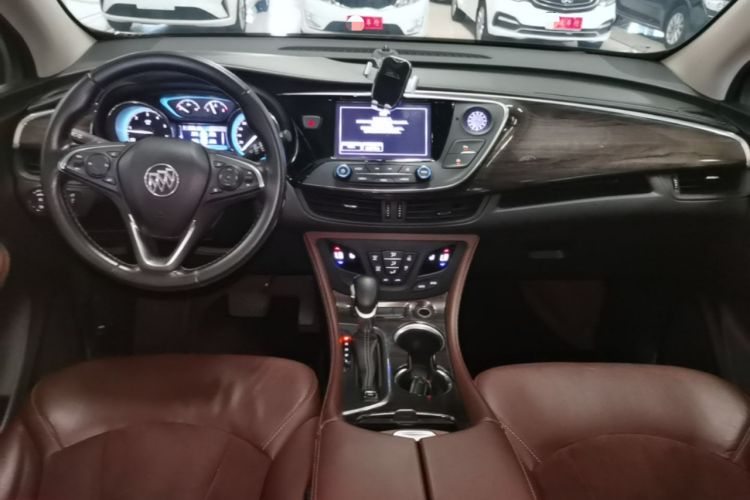 Used Buick Envision 2018 20T Two-Wheel-Drive Elite Model Center Console