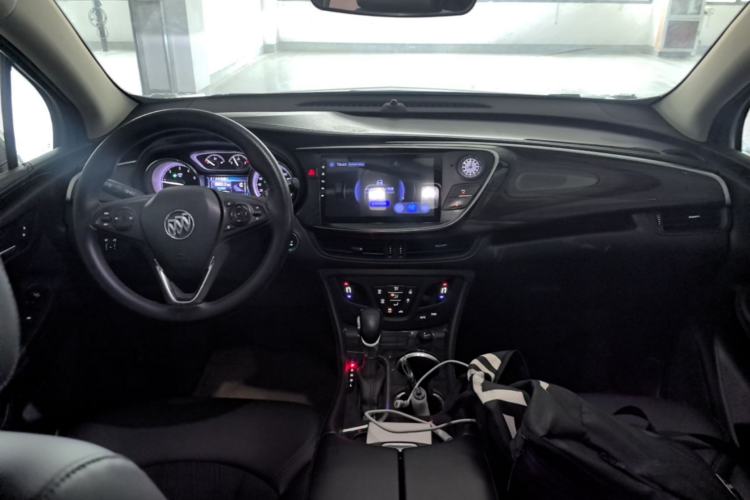 Used Buick Envision 2018 20T Two-Wheel-Drive Leading Model Center Console