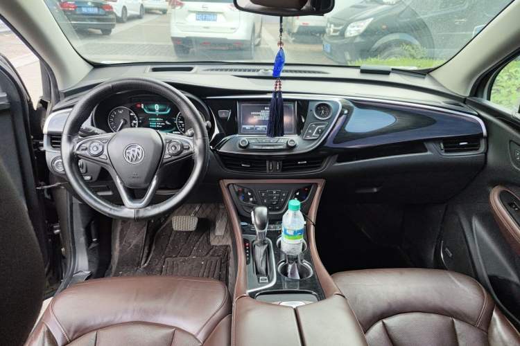 Used Buick Envision 2018 28T All-Wheel-Drive Versatile Sports Flagship Model Center Console