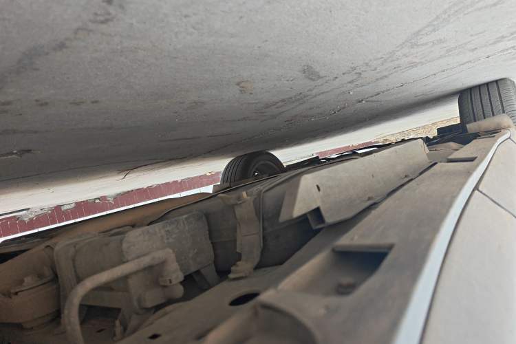 Used Buick Envision 2018 28T Four-Wheel Drive Elite Version Chassis Rear Left