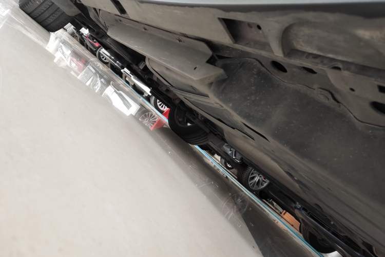 Used Buick Envision 2018 28T Four-Wheel Drive Elite Version Chassis Rear Left