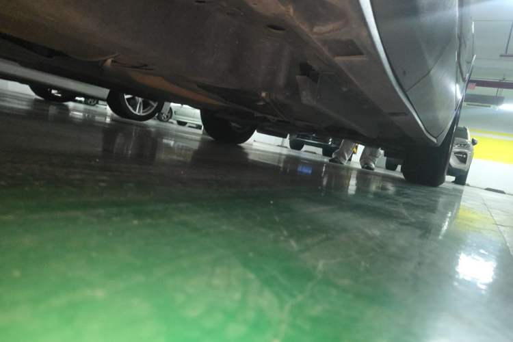 Used Buick Envision 2018 20T Two-Wheel-Drive Elite Model Chassis Rear Right