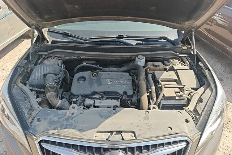 Used Buick Envision 2018 20T Two-Wheel-Drive Leading Model Engine Bay