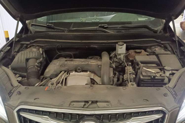 Used Buick Envision 2018 28T Four-Wheel Drive Luxury Model Engine Bay