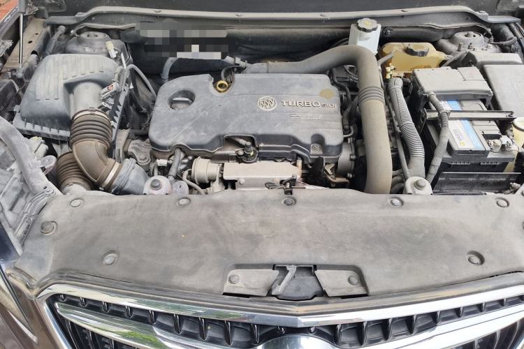 Used Buick Envision 2018 20T Two-Wheel-Drive Elite Model Engine Bay
