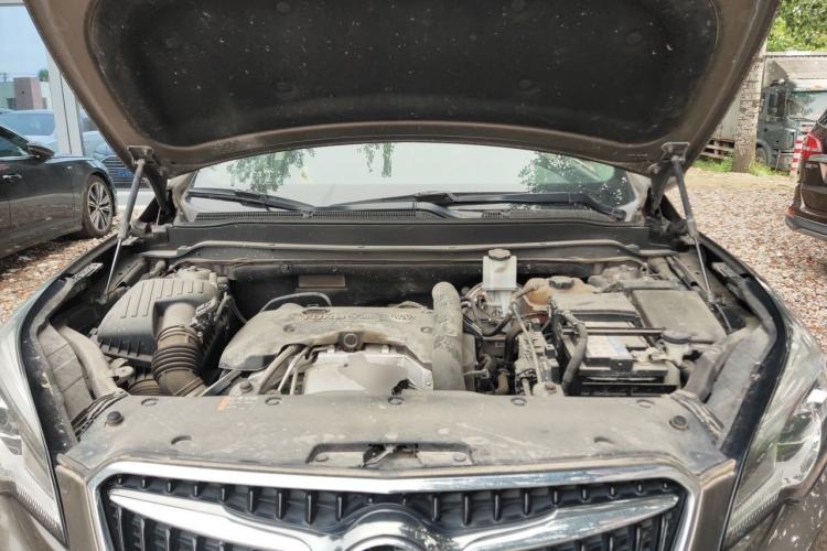 Used Buick Envision 2018 28T Four-Wheel Drive Elite Version Engine Bay