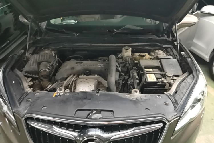 Used Buick Envision 2018 28T Four-Wheel Drive Elite Version Engine Bay
