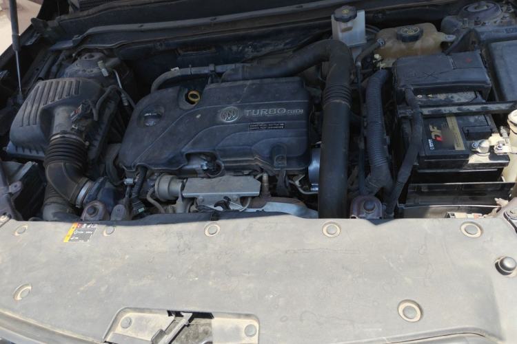 Used Buick Envision 2018 20T Two-Wheel Drive Luxury Model Engine Bay