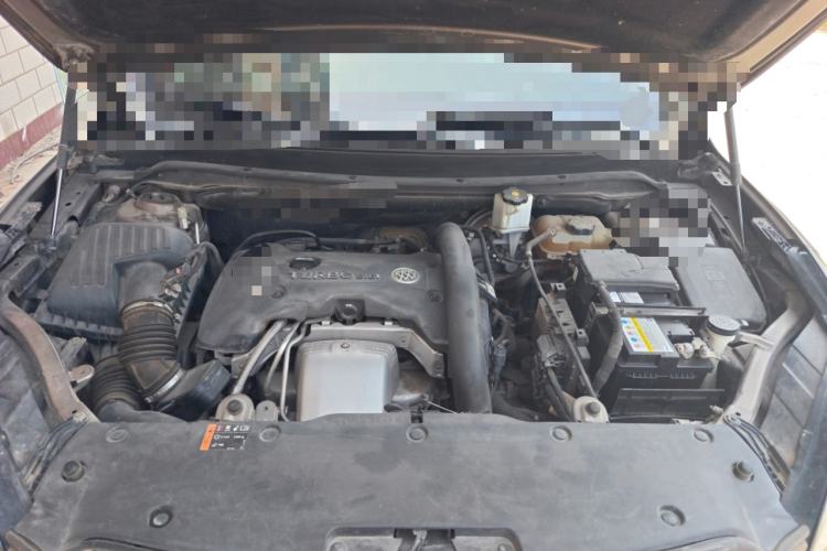 Used Buick Envision 2018 28T Four-Wheel Drive Elite Version Engine Bay