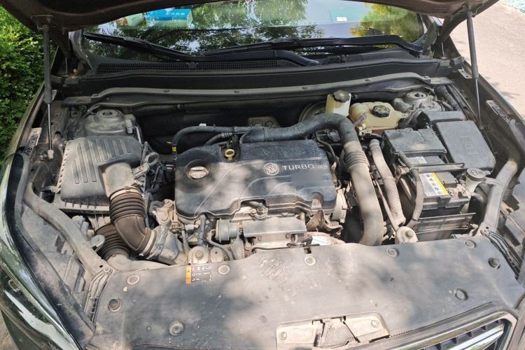Used Buick Envision 2018 20T Two-Wheel-Drive Leading Model Engine Bay
