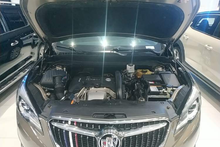 Used Buick Envision 2018 28T Four-Wheel Drive Elite Version Engine Bay