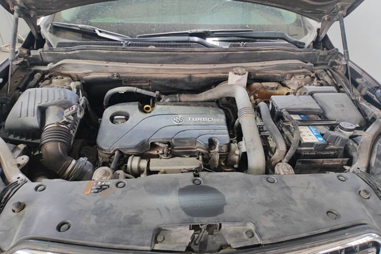 Used Buick Envision 2018 20T Two-Wheel Drive Luxury Model Engine Bay