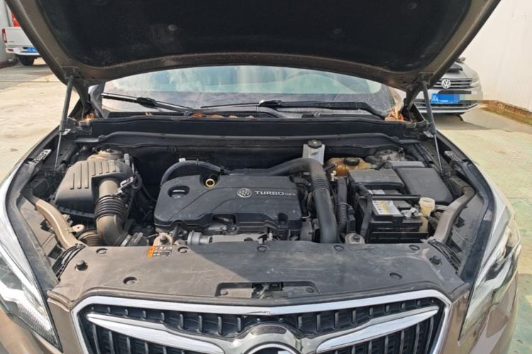 Used Buick Envision 2018 20T Two-Wheel-Drive Elite Model Engine Bay