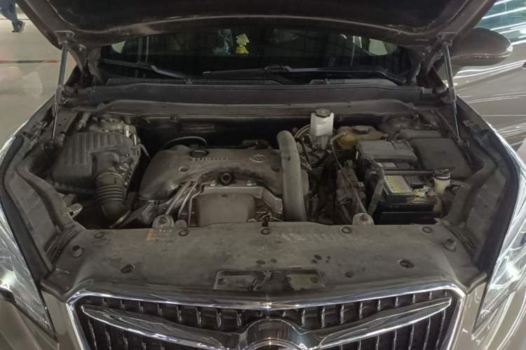 Used Buick Envision 2018 28T Four-Wheel Drive Elite Version Engine Bay