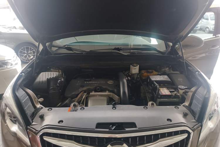 Used Buick Envision 2018 28T Four-Wheel Drive Elite Version Engine Bay