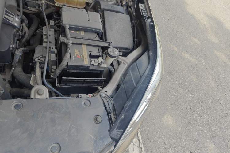 Used Buick Envision 2018 28T Four-Wheel Drive Elite Version Engine Bay Left