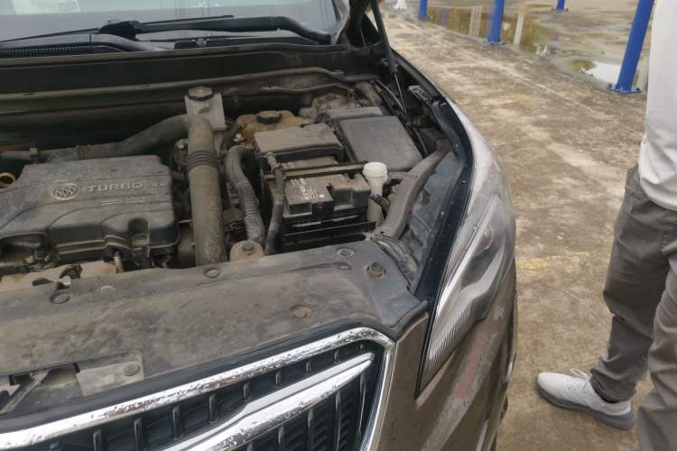 Used Buick Envision 2018 20T Two-Wheel-Drive Leading Model Engine Bay Left