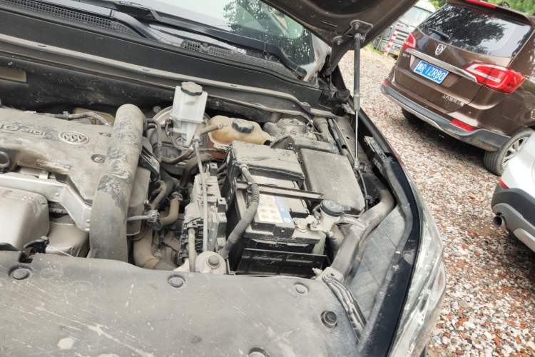 Used Buick Envision 2018 28T Four-Wheel Drive Elite Version Engine Bay Left