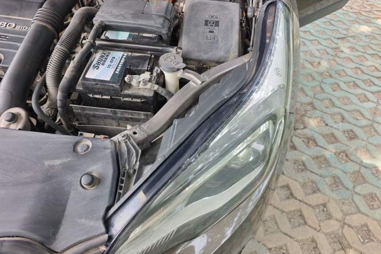 Used Buick Envision 2018 20T Two-Wheel-Drive Leading Model Engine Bay Left
