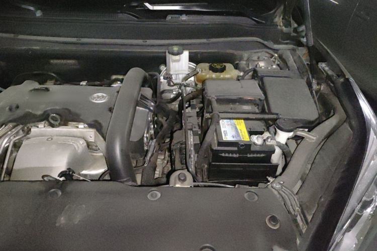 Used Buick Envision 2018 28T Four-Wheel Drive Elite Version Engine Bay Left
