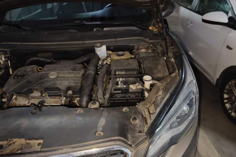Used Buick Envision 2018 20T Two-Wheel-Drive Leading Model Engine Bay Left