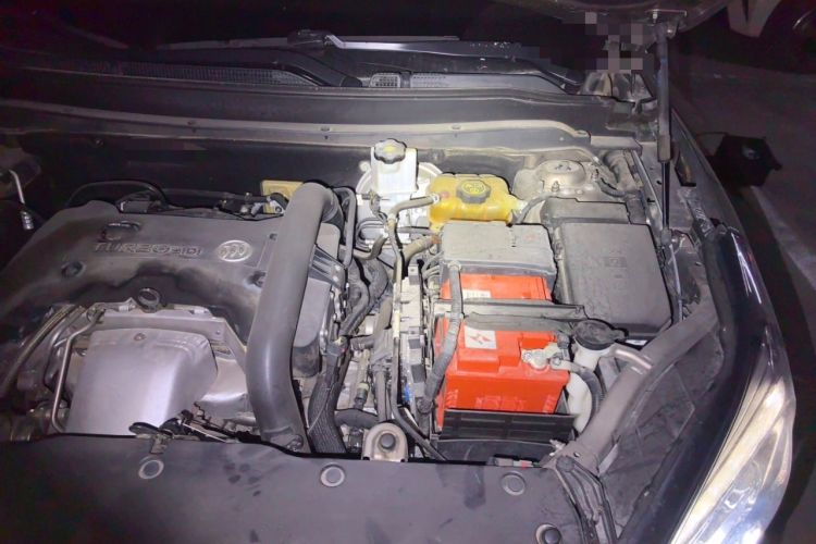 Used Buick Envision 2018 28T Four-Wheel Drive Elite Version Engine Bay Left