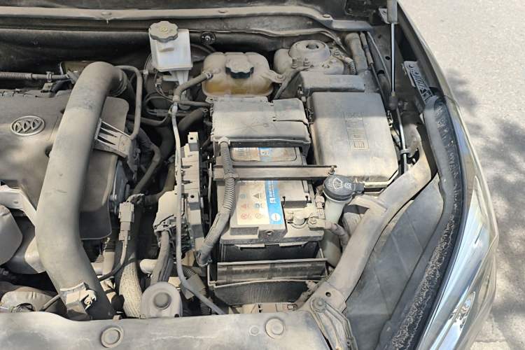 Used Buick Envision 2018 28T Four-Wheel Drive Elite Version Engine Bay Left