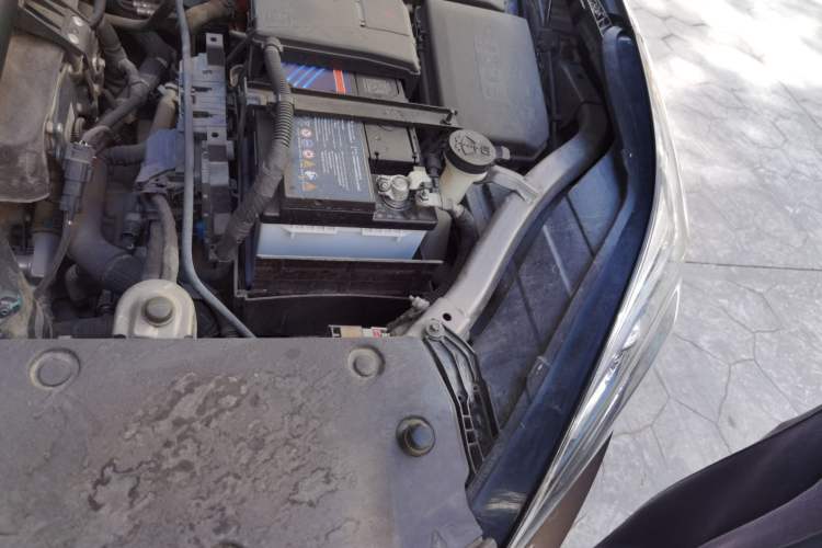 Used Buick Envision 2018 28T Four-Wheel Drive Elite Version Engine Bay Left