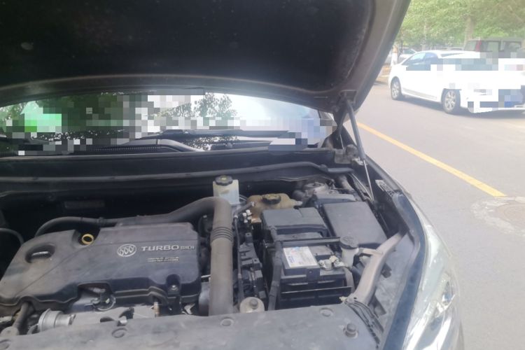 Used Buick Envision 2018 20T Two-Wheel-Drive Elite Model Engine Bay Left