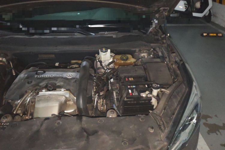 Used Buick Envision 2018 28T Four-Wheel Drive Elite Version Engine Bay Left