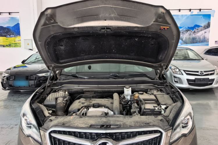 Used Buick Envision 2018 28T Four-Wheel Drive Elite Version Engine Bay