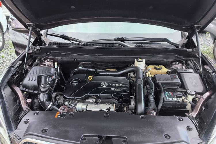 Used Buick Envision 2018 20T Two-Wheel-Drive Leading Model Engine Bay