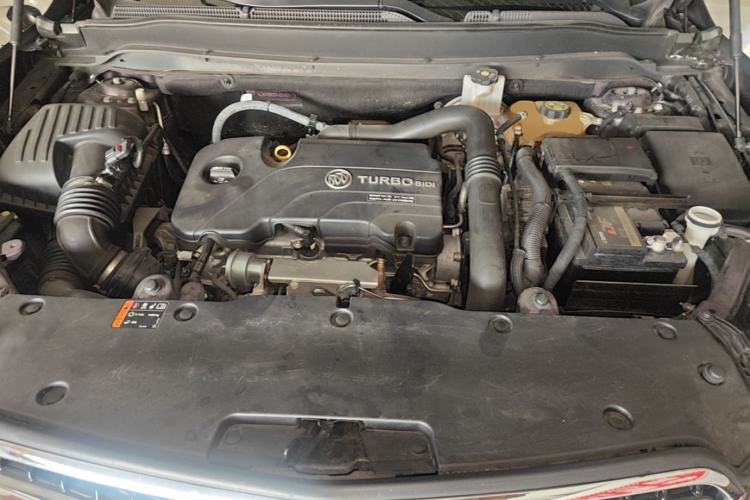 Used Buick Envision 2018 20T Two-Wheel-Drive Elite Model Engine Bay