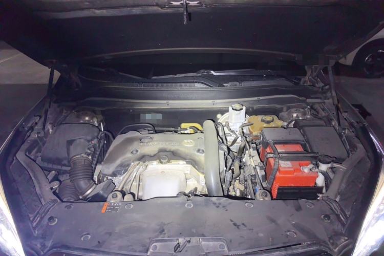 Used Buick Envision 2018 28T Four-Wheel Drive Elite Version Engine Bay