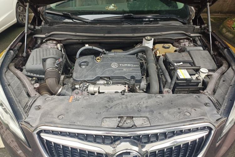 Used Buick Envision 2018 20T Two-Wheel Drive Luxury Model Engine Bay