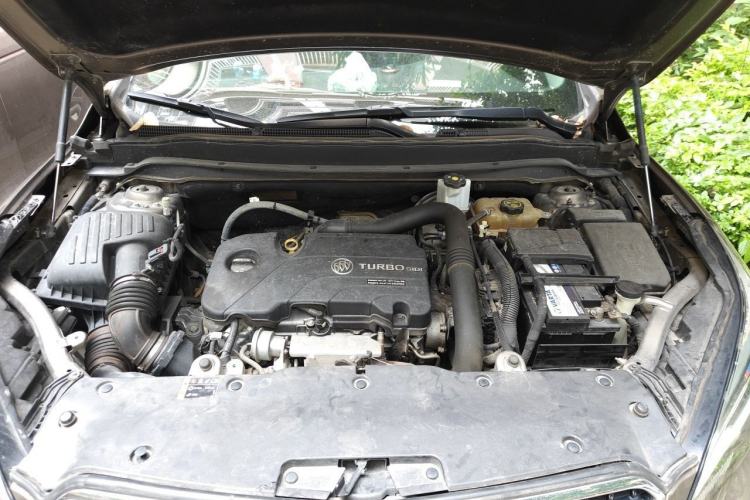 Used Buick Envision 2018 20T Two-Wheel-Drive Elite Model Engine Bay