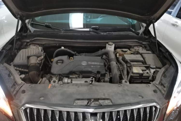 Used Buick Envision 2018 20T Two-Wheel-Drive Elite Model Engine Bay