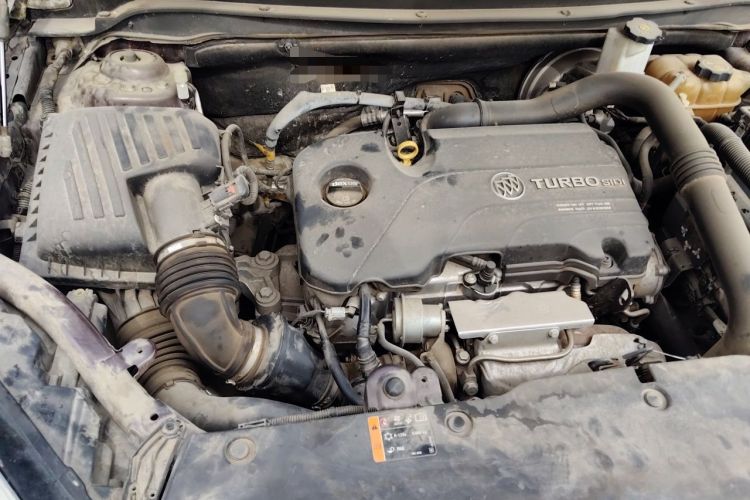 Used Buick Envision 2018 20T Two-Wheel-Drive Leading Model Engine Bay Right