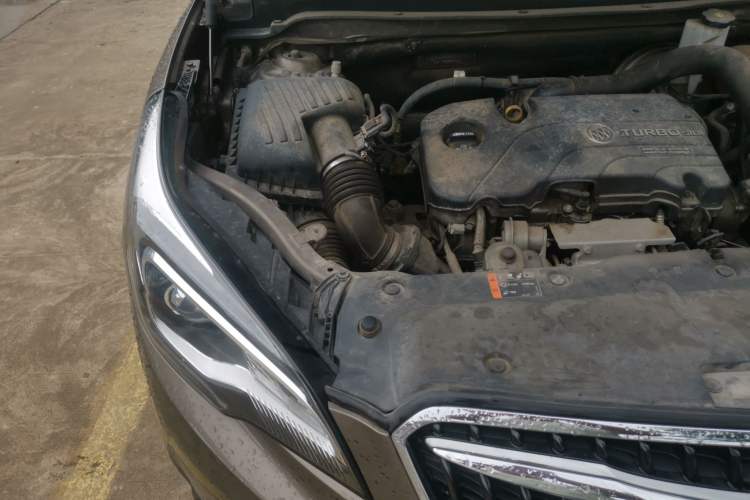 Used Buick Envision 2018 20T Two-Wheel-Drive Leading Model Engine Bay Right